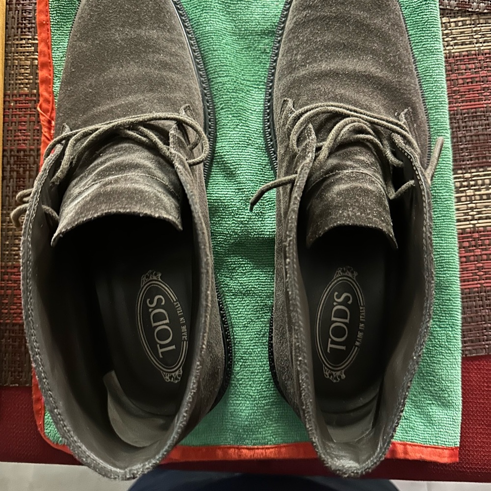 TOD'S Men's Gray Suede Shoes